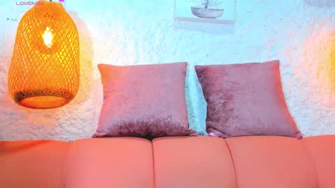 Emily online show from October 2025 12:03:02 PM