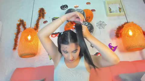 Emily online show from October 2025 12:06:01 PM