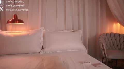 Emily Campbell online show from October 2025 02:31:01 AM