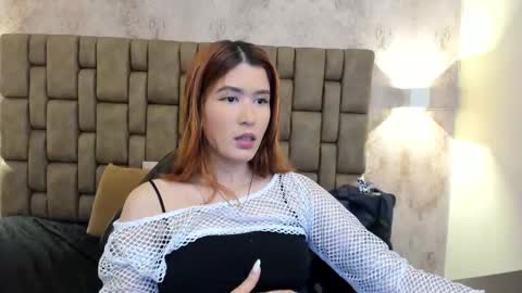Snapshot of emiilycutex_ chatting on February 2025 12:14:02 PM online show from February 2025 12:14:02 PM