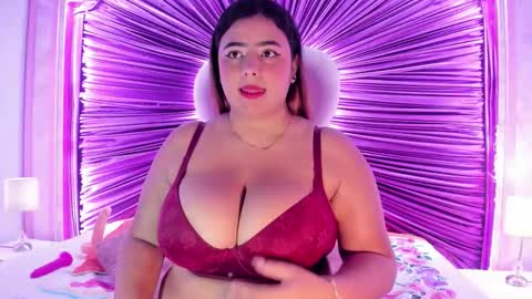 Emiily Grace online show from February 2026 11:28:01 AM