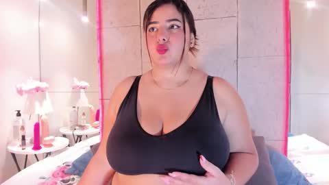 Emiily Grace online show from March 2026 11:27:02 AM