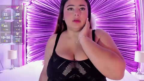 Emiily Grace online show from May 2026 11:37:01 AM