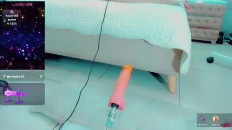 EmillySaenz online show from May 2026 05:21:01 PM