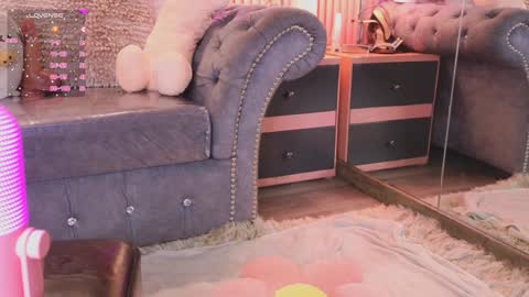 Snapshot of emiiscoot_1 chatting on January 2025 03:54:02 PM Emily online show from January 2025 03:54:02 PM