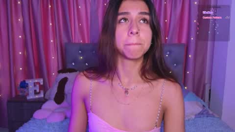 Snapshot of emiiscoot_1 chatting on September 2025 09:16:01 PM Emily online show from September 2025 09:16:01 PM