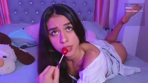 Snapshot of emiiscoot_1 chatting on October 2025 08:50:01 PM Emily online show from October 2025 08:50:01 PM