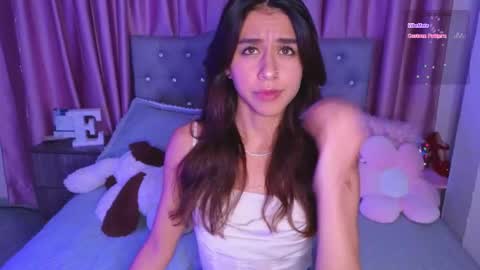 Snapshot of emiiscoot_1 chatting on October 2025 10:33:02 PM Emily online show from October 2025 10:33:02 PM