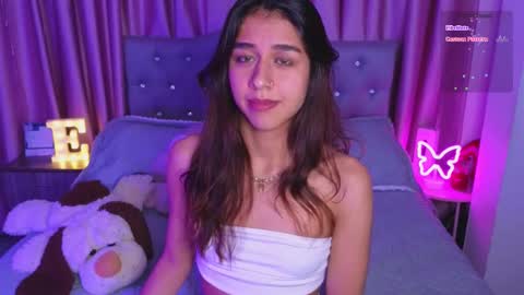 Snapshot of emiiscoot_1 chatting on October 2025 10:44:02 PM Emily online show from October 2025 10:44:02 PM