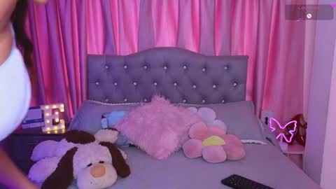 Snapshot of emiiscoot_1 chatting on November 2025 02:39:01 PM Emily online show from November 2025 02:39:01 PM