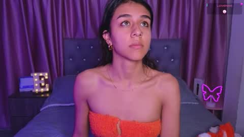 Snapshot of emiiscoot_1 chatting on November 2025 10:30:02 PM Emily online show from November 2025 10:30:02 PM