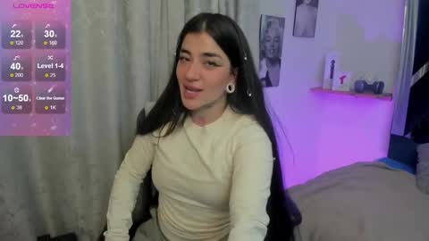 Snapshot of emilayton_ chatting on December 2024 03:51:02 AM emilayton_ online show from December 2024 03:51:02 AM