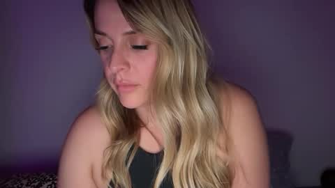 Snapshot of emilelovesyou chatting on March 2026 06:03:02 AM emilelovesyou online show from March 2026 06:03:02 AM