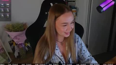 Snapshot of emili1_bc chatting on November 2025 02:09:01 PM Emili online show from November 2025 02:09:01 PM