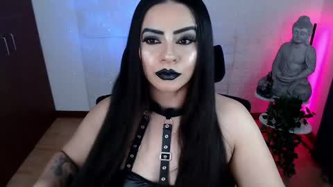 Snapshot of emili_evans_ chatting on June 2026 10:11:01 PM POWERFULL GODDESS EMILI online show from June 2026 10:11:01 PM