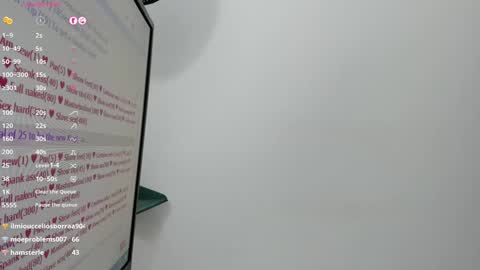 Snapshot of emili_lenus chatting on December 2024 02:27:02 PM Emili Lenus online show from December 2024 02:27:02 PM