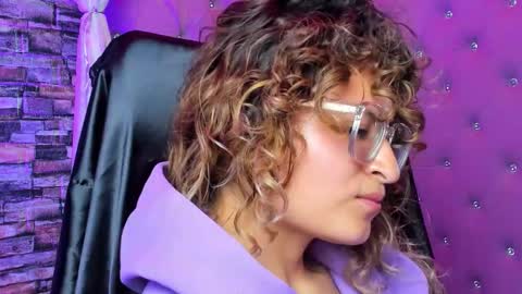 Emy  online show from February 2026 02:53:01 AM