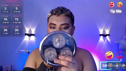 Emili roux online show from November 2025 01:01:02 PM