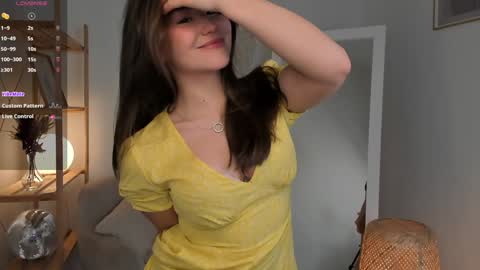 Snapshot of emilia_dream chatting on February 2025 05:56:02 PM emilia_dream online show from February 2025 05:56:02 PM