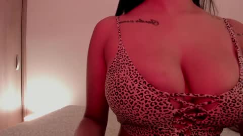 Snapshot of emilia_ghendle chatting on January 2025 05:19:01 PM Emilia Big Boobs online show from January 2025 05:19:01 PM