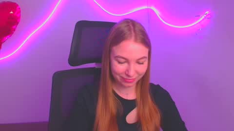 Snapshot of emilia_ilia chatting on March 2025 09:13:02 AM Emilia online show from March 2025 09:13:02 AM