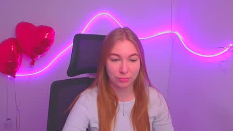 Snapshot of emilia_ilia chatting on March 2025 12:15:02 PM Emilia online show from March 2025 12:15:02 PM