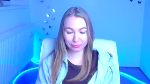 Snapshot of emilia_ilia chatting on January 2026 06:29:01 AM Emilia online show from January 2026 06:29:01 AM