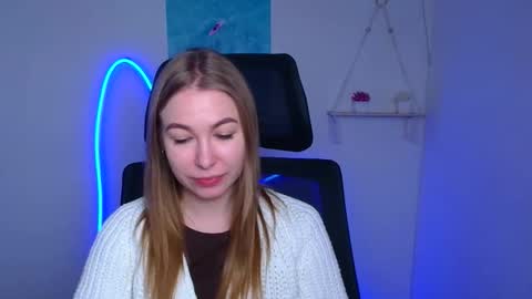 Snapshot of emilia_ilia chatting on February 2026 06:51:02 AM Emilia online show from February 2026 06:51:02 AM