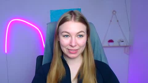 Snapshot of emilia_ilia chatting on March 2026 12:23:01 PM Emilia online show from March 2026 12:23:01 PM