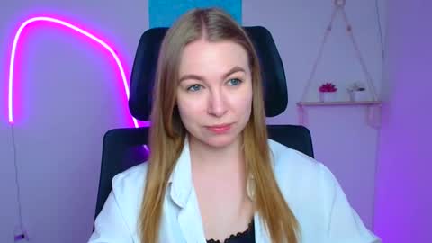 Snapshot of emilia_ilia chatting on March 2026 06:08:02 AM Emilia online show from March 2026 06:08:02 AM