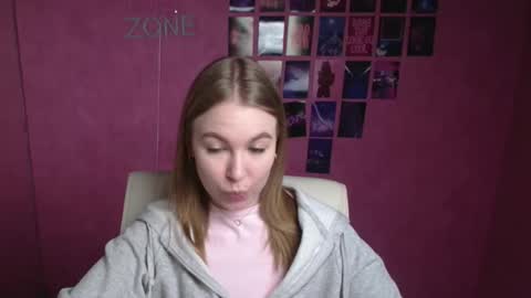 Snapshot of emilia_ilia chatting on March 2026 06:42:02 AM Emilia online show from March 2026 06:42:02 AM