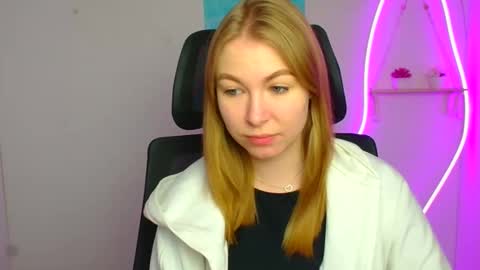 Snapshot of emilia_ilia chatting on March 2026 06:29:01 AM Emilia online show from March 2026 06:29:01 AM