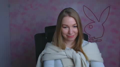 Emilia online show from April 2026 05:32:02 AM