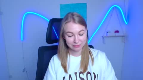 Emilia online show from May 2026 05:38:02 AM