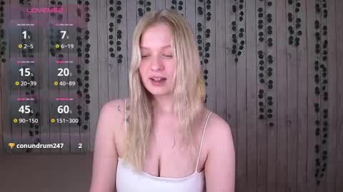 Snapshot of emiliaduchess chatting on December 2025 03:53:01 PM Amili online show from December 2025 03:53:01 PM