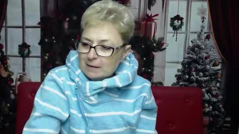 EmiliaGree online show from December 2025 06:25:02 PM