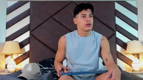 Snapshot of emilianobrl chatting on February 2025 11:44:02 AM EmilianoBrl online show from February 2025 11:44:02 AM