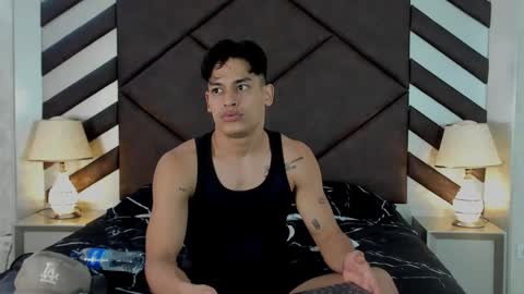 Snapshot of emilianobrl chatting on February 2025 07:05:01 PM EmilianoBrl online show from February 2025 07:05:01 PM