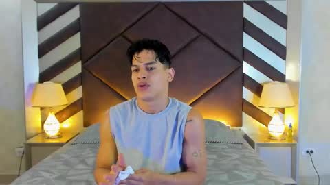 Snapshot of emilianobrl chatting on February 2025 11:41:01 AM EmilianoBrl online show from February 2025 11:41:01 AM