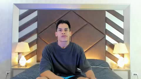 Snapshot of emilianobrl chatting on March 2025 11:38:02 AM EmilianoBrl online show from March 2025 11:38:02 AM
