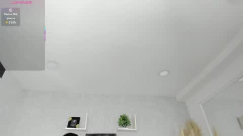 EmiliaRose online show from April 2026 09:24:01 PM