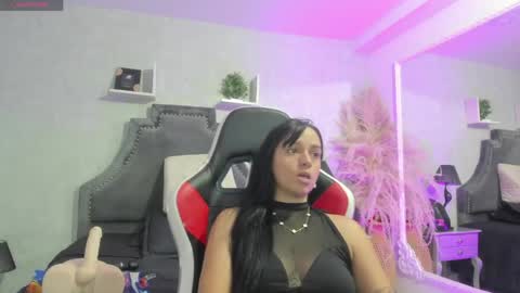 EmiliaRose online show from May 2026 09:31:02 PM