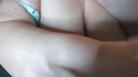 emilie foxx online show from December 2025 05:29:02 PM