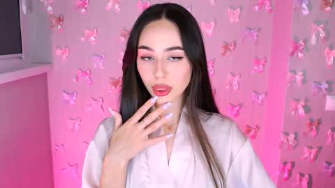 Emily online show from November 2025 12:43:02 AM