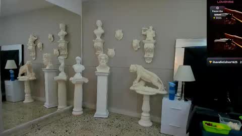 Emilio online show from November 2025 10:18:01 AM