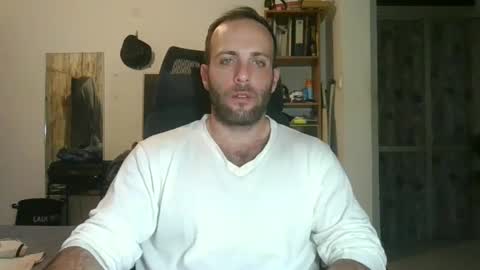 EmilioZem8 online show from December 2024 09:11:01 AM