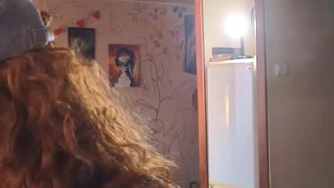 Emi  online show from March 2026 03:23:01 AM