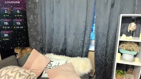 Emiliya online show from January 2025 02:11:01 AM