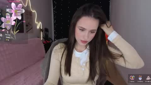 Emillias online show from November 2025 08:13:01 AM