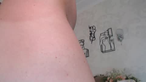 Snapshot of emilly_angel chatting on October 2025 07:59:01 PM Emily online show from October 2025 07:59:01 PM